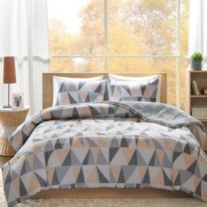 NEW Intelligent Design Reversible 3Pc. King Comforter